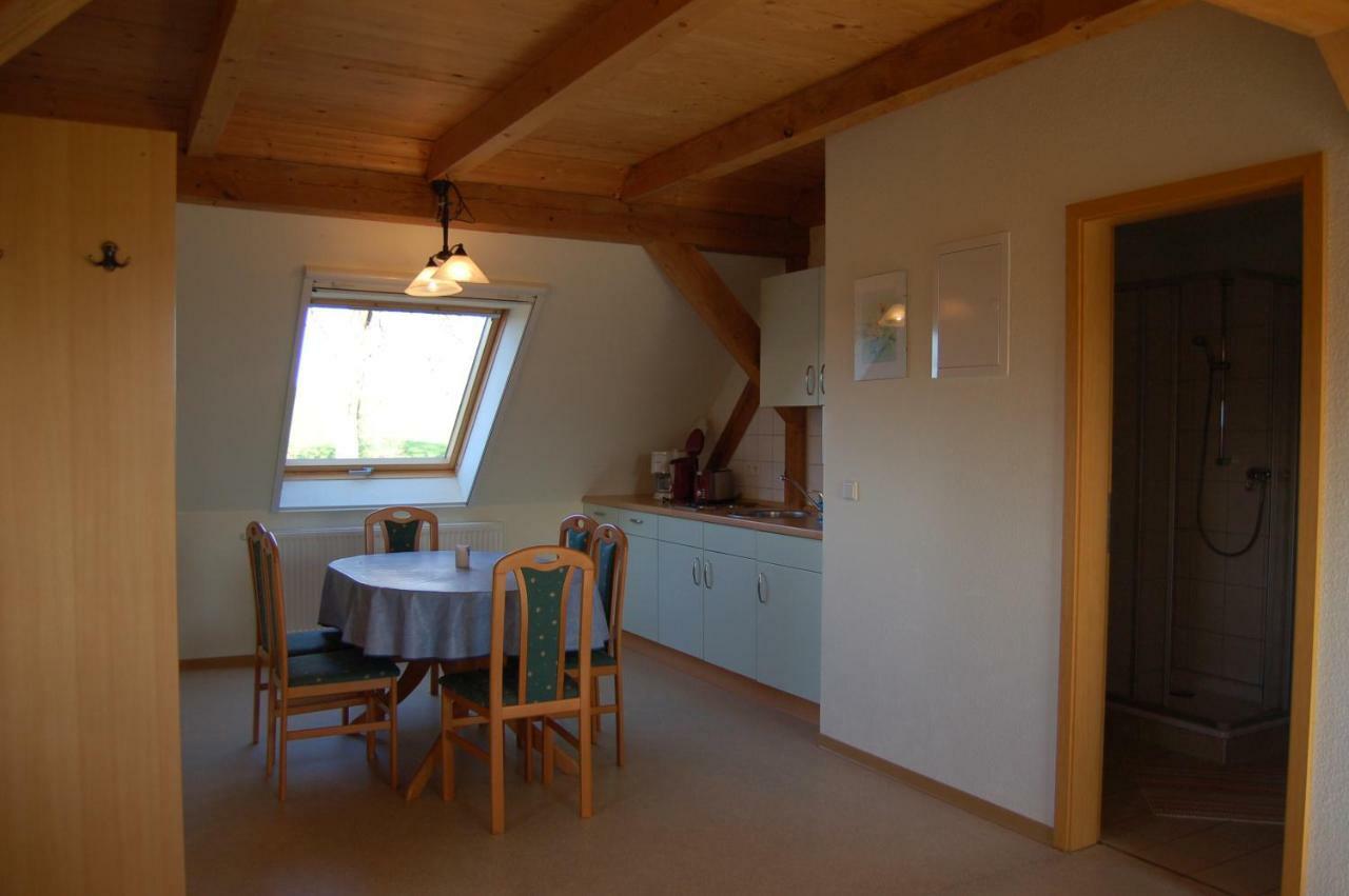 Heu-Ferienhof Altkamp Putbus Exterior foto